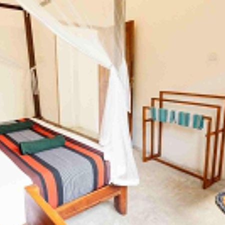 Hiriketiya Ladina Homestay Dickwella Exterior photo